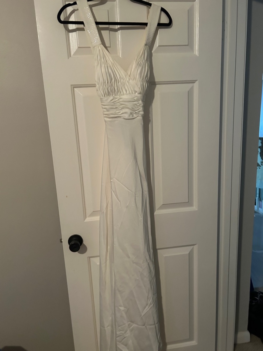 Calvin Klein Ivory White V-Neck Empire Waist Wedding Dress
